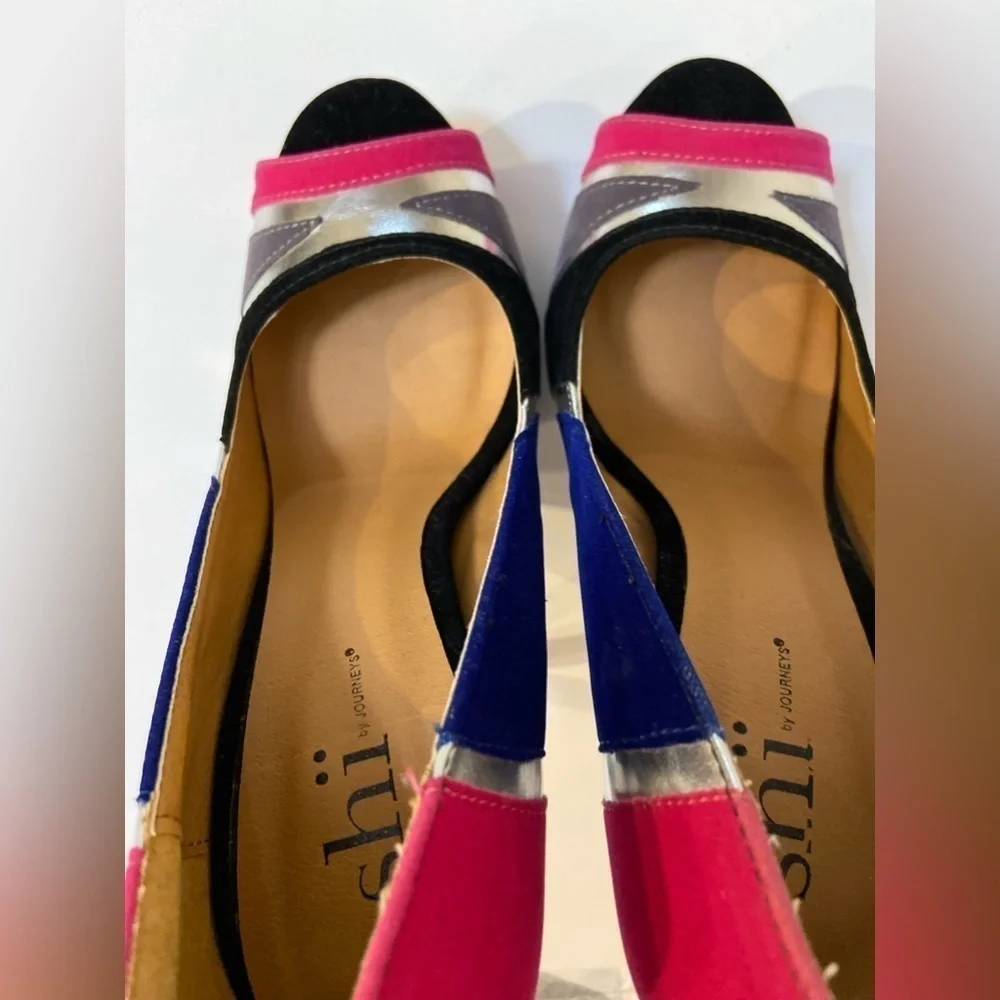 SHI By Journeys~Vibrant Faux Suede~Platform High Heel Stiletto~Peep Toe~Size 7.5
